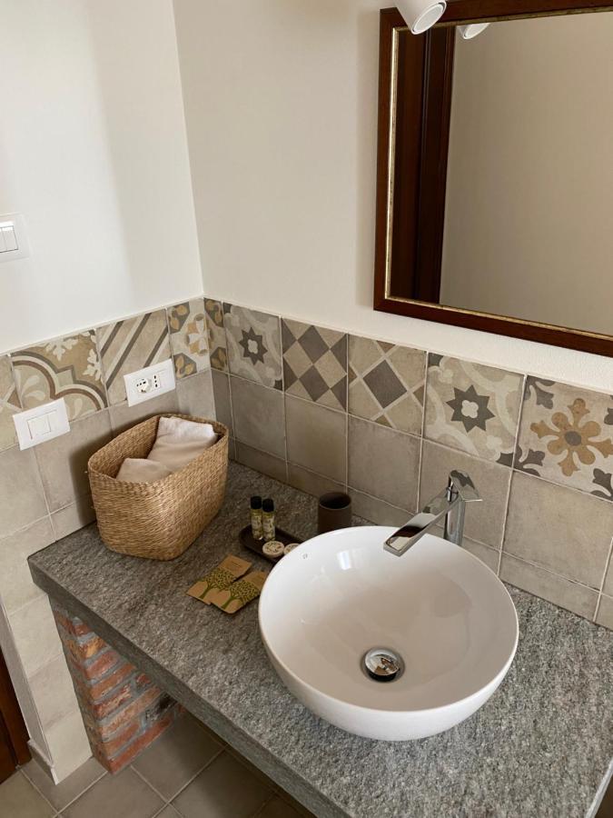 Cascina Maina Villa ดิอาโนดัลบา ภายนอก รูปภาพ