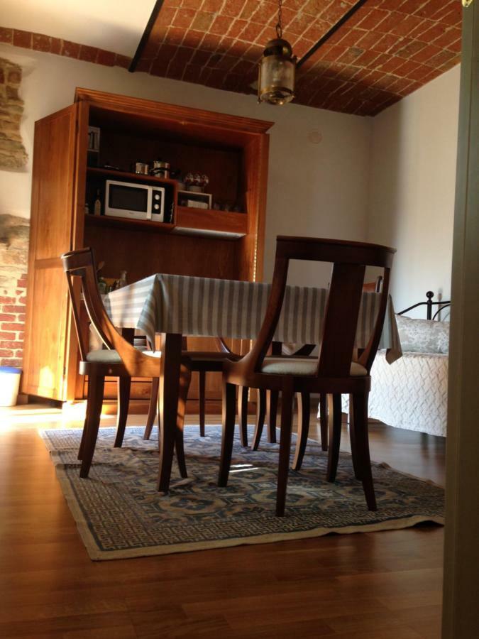 Cascina Maina Villa ดิอาโนดัลบา ภายนอก รูปภาพ